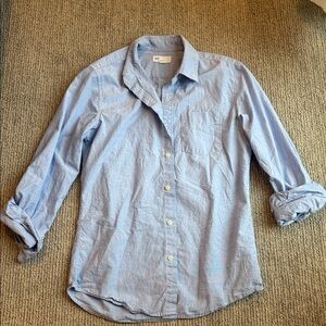 Gap button up shirt